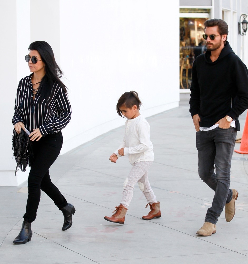 Kourtney Kardashian and Scott Disick Take Mason Disick to RH Contemporary Art