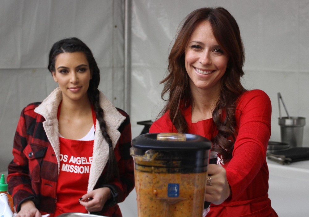 Kim Kardashian;Jennifer Love Hewitt;<br>75th Anniversary of The Los Angeles Mission Serving Thanksgiving Dinner to The Homeless