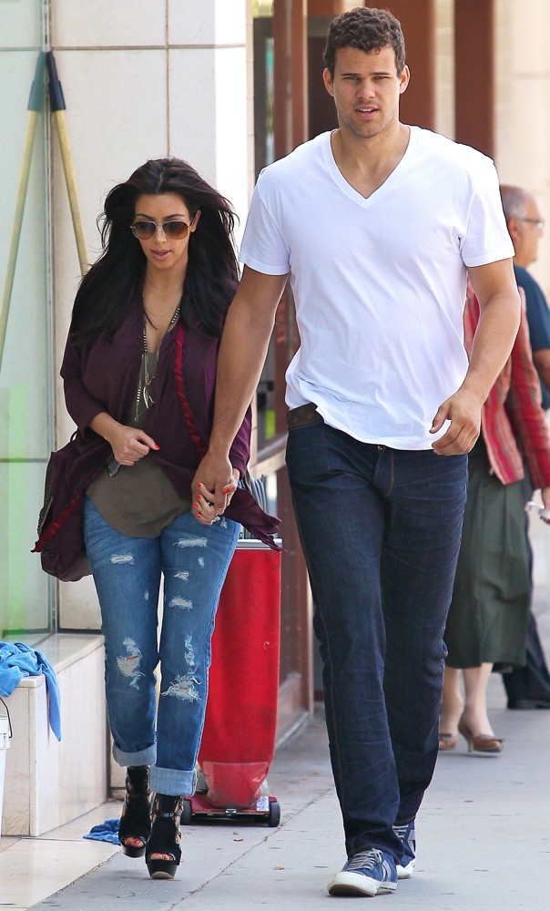 Kim Kardashian;Kris Humphries;<br>Kim Kardashian and Kris Humphries Walking Together