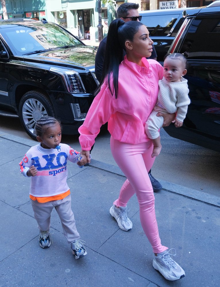 Kim Kardashian Pictures, Latest News, Videos.