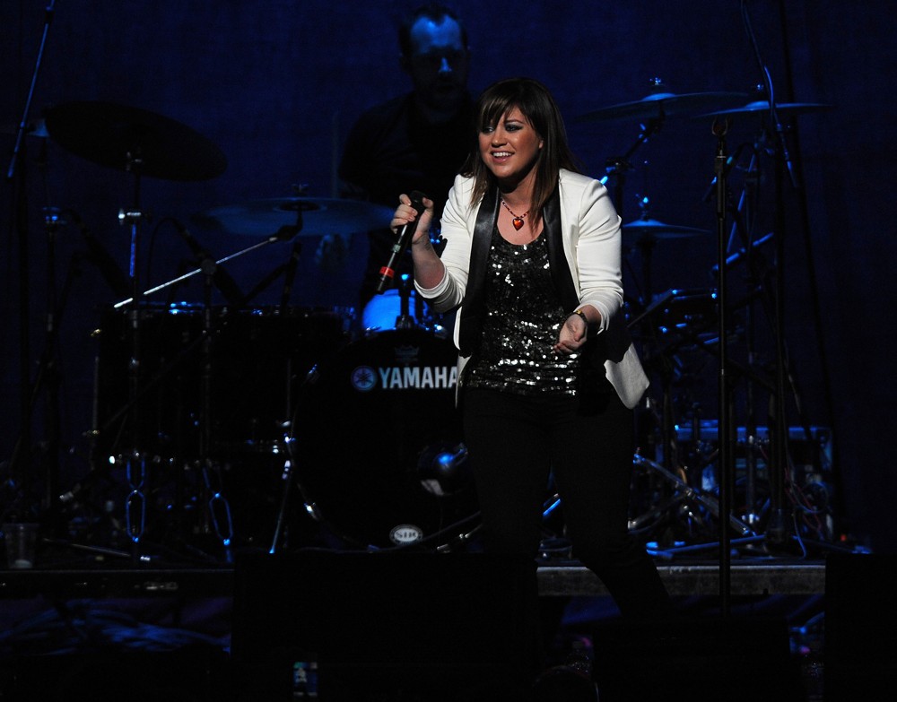 Kelly Clarkson;<br>The Y100 Jingle Ball 2011
