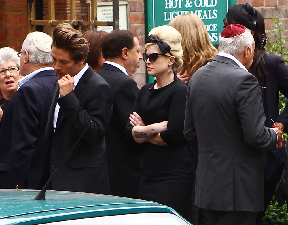 Kelly Osbourne;<br>The Cremation of Amy Winehouse