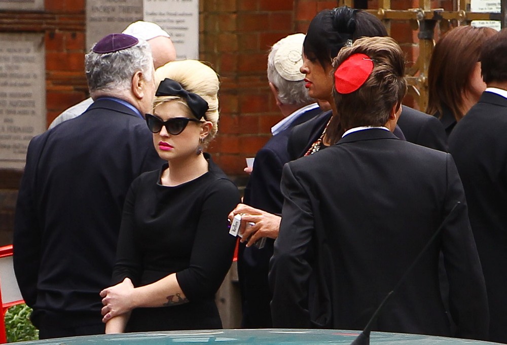 Kelly Osbourne;<br>The Cremation of Amy Winehouse