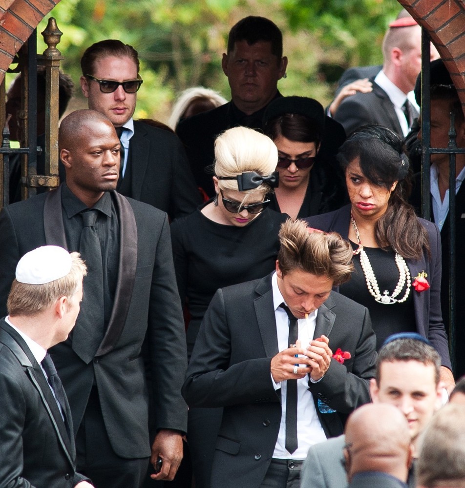 Kelly Osbourne;<br>The Cremation of Amy Winehouse