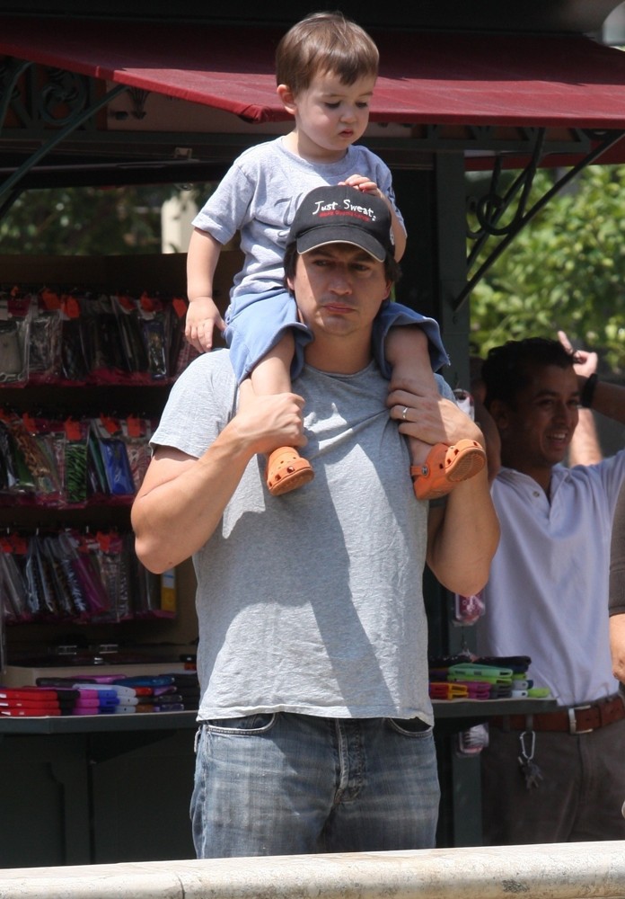 Ken Marino;<br>Ken Marino Out Shopping in Hollywood with His Family