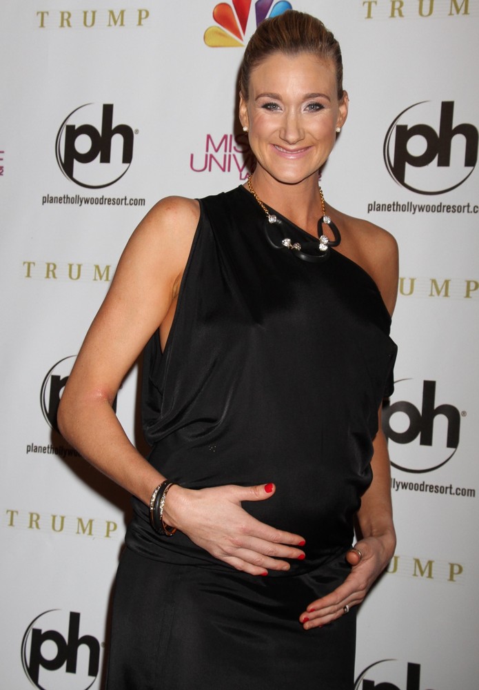Kerri Walsh;<br>2012 Miss Universe Pageant - Arrivals