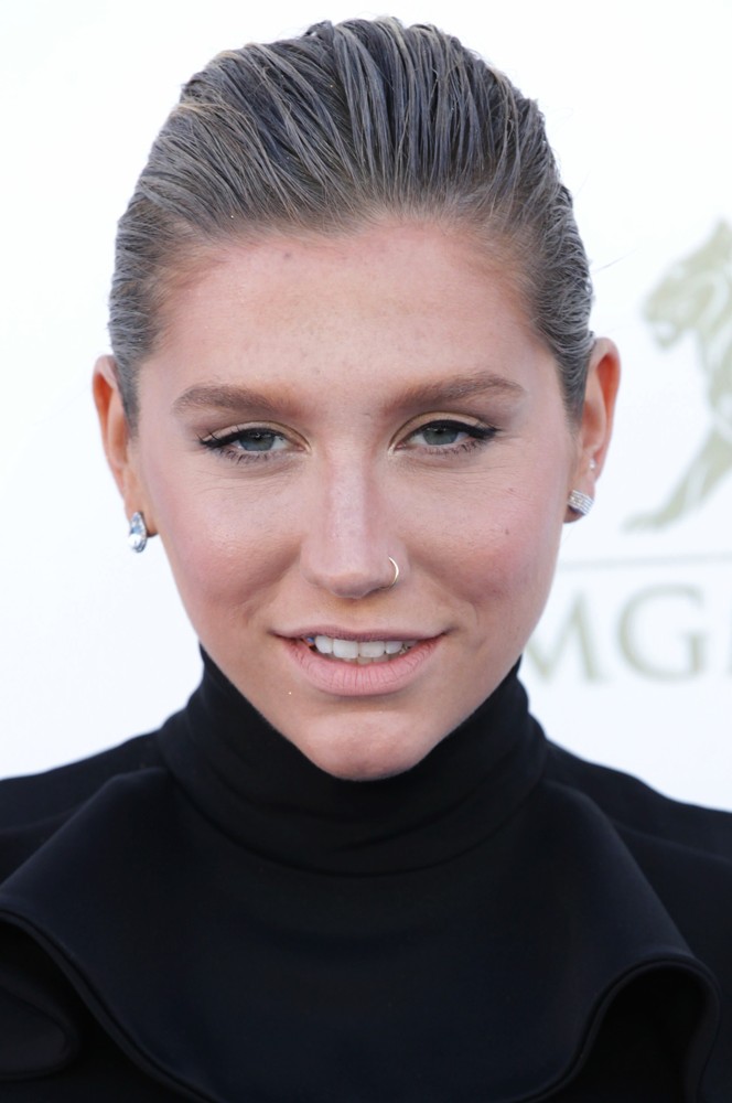 Ke$ha;<br>2013 Billboard Music Awards - Arrivals