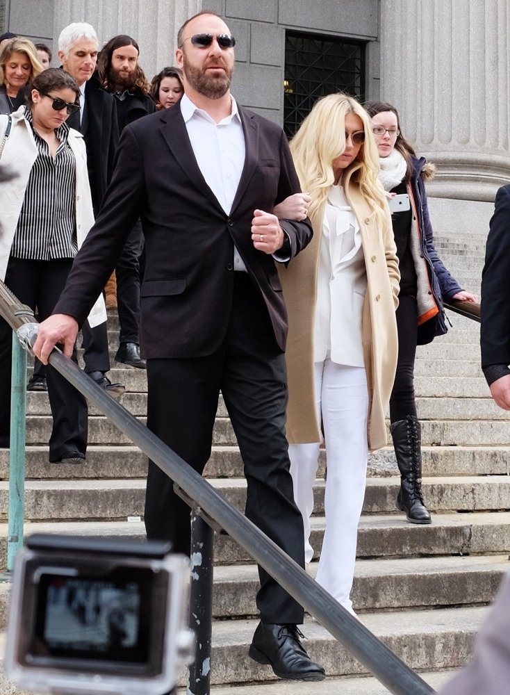 Kesha Leaving The New York State Supreme Court