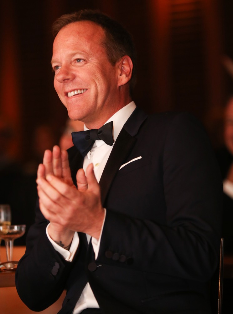 Kiefer Sutherland;<br>Kiefer Sutherland Accepts Award Harvard University's Hasty Pudding Theatricals 2013 Man of The Year
