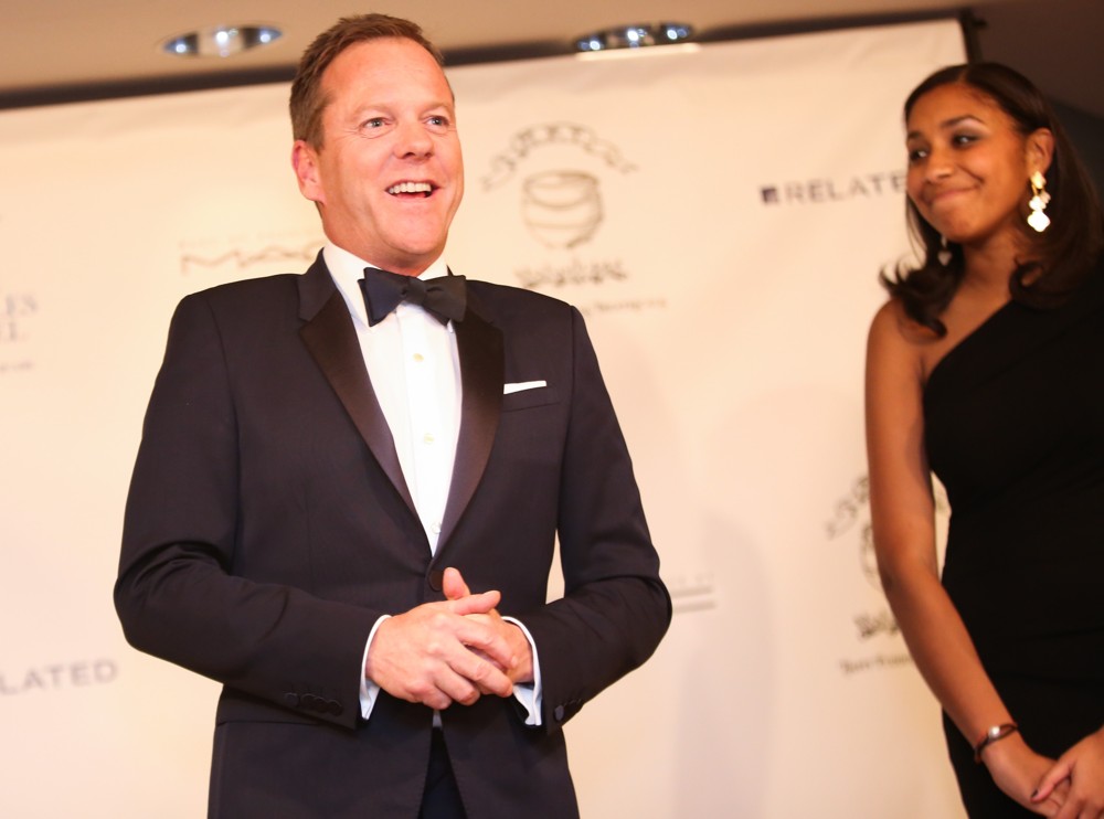 Kiefer Sutherland;<br>Kiefer Sutherland Accepts Award Harvard University's Hasty Pudding Theatricals 2013 Man of The Year