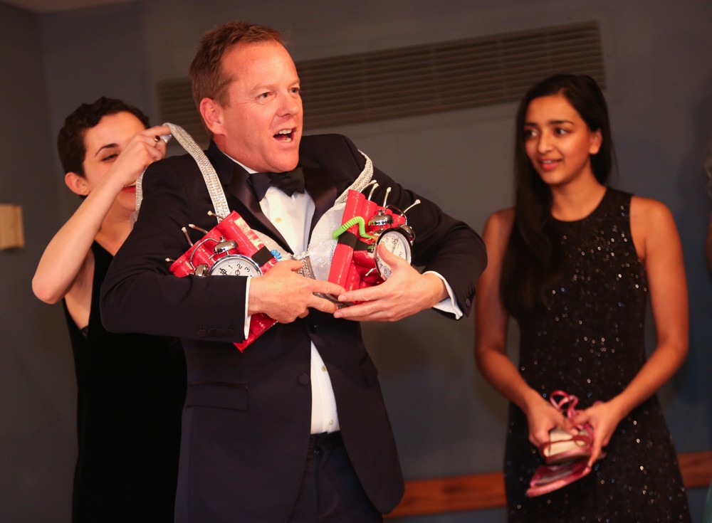 Kiefer Sutherland;<br>Kiefer Sutherland Accepts Award Harvard University's Hasty Pudding Theatricals 2013 Man of The Year