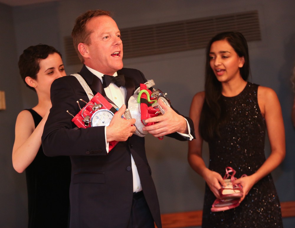 Kiefer Sutherland;<br>Kiefer Sutherland Accepts Award Harvard University's Hasty Pudding Theatricals 2013 Man of The Year