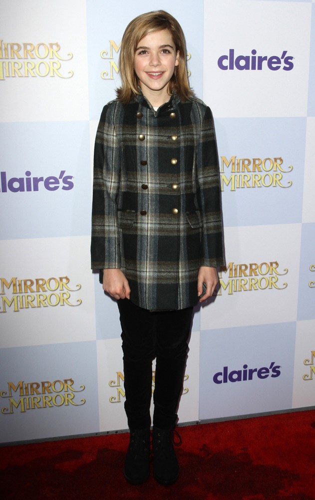 Kiernan Shipka;<br>Relativity Media Presents The Los Angeles Premiere of Mirror Mirror - Arrivals