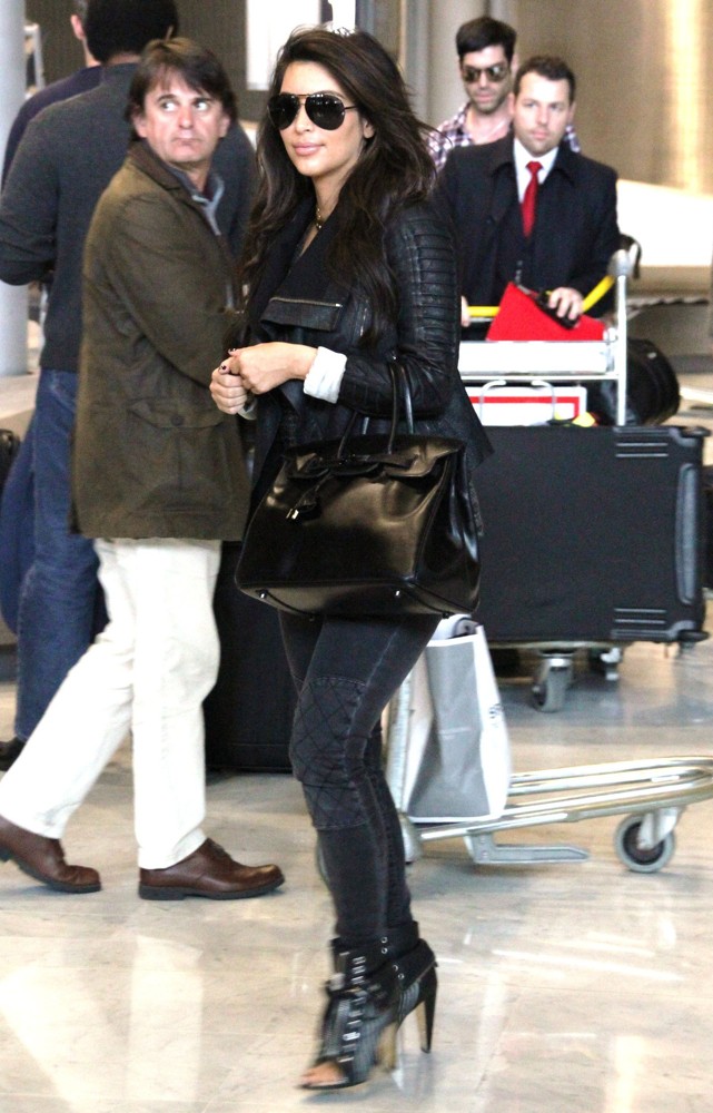 Kim Kardashian;<br>Kim Kardashian Arrives at Charles de Gaulle Airport