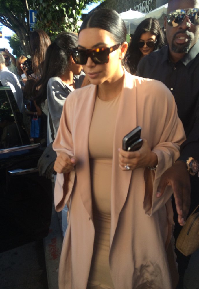 Kim Kardashian Leaving The Ivy Restaurant