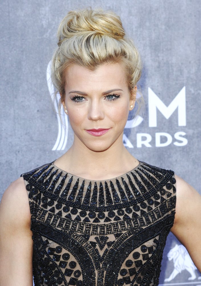 kimberly perry Picture 70 - 2014 CMT Music Awards - Arrivals