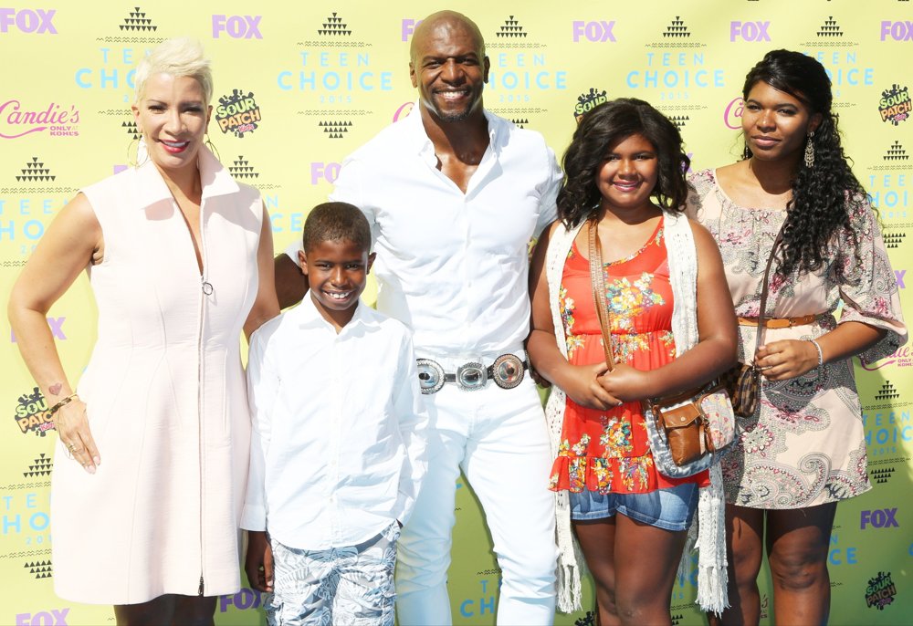 Rebecca King, Isaiah Crews, Terry Crews, Wynfrey Crews, Tera Crews in Tee.....