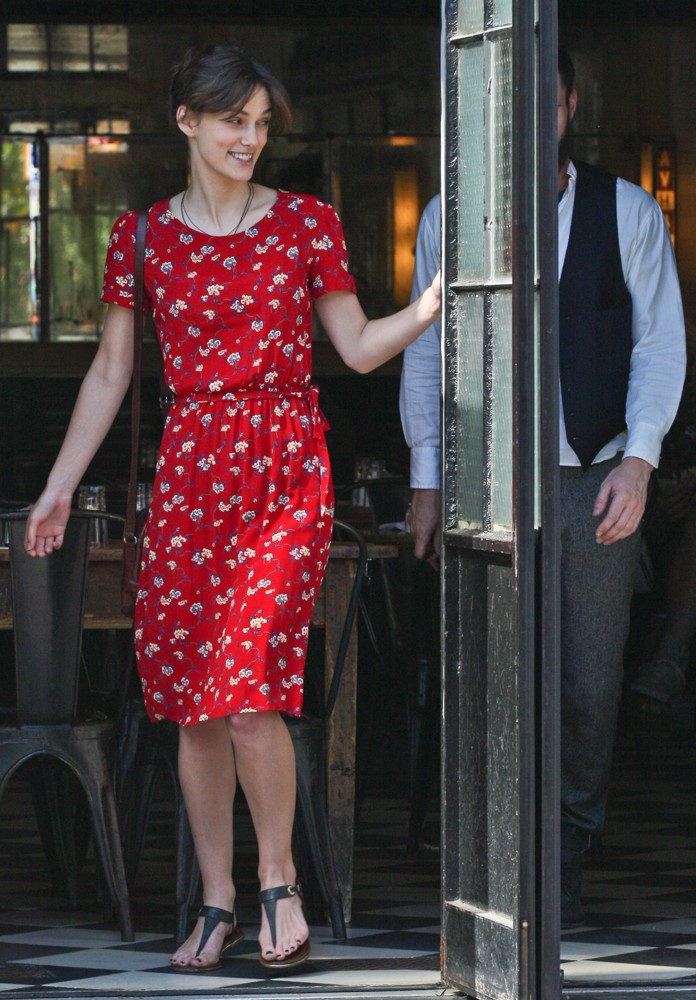 Keira Knightley;Adam Levine;<br>Can a Song Save Your Life? Filming on Location