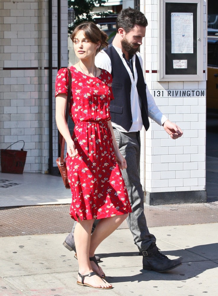 Keira Knightley;Adam Levine;<br>Can a Song Save Your Life? Filming on Location
