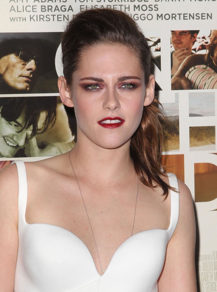 Kristen Stewart;<br>2012 AFI Fest - On the Road - Centerpiece Gala Screening - Arrivals