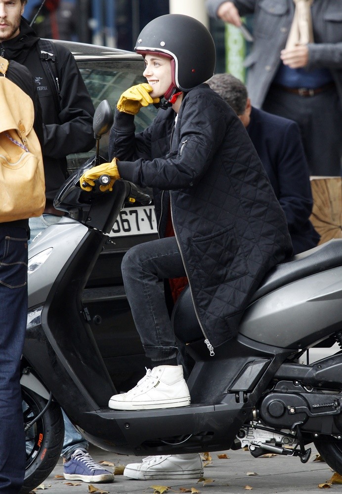 Kristen Stewart;<br>Kristen Stewart on The Film Set of Movie Personal Shopper