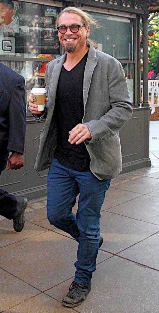 Kurt Sutter;<br>Kurt Sutter Out Shopping at The Grove