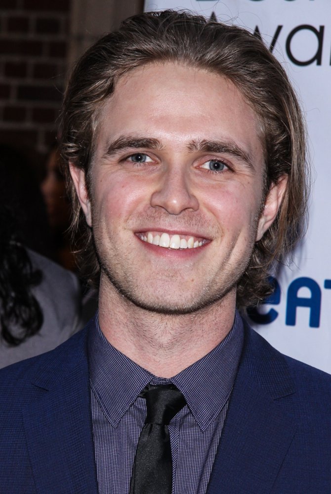 Kyle Riabko;<br>2014 Drama Desk Awards - Arrivals
