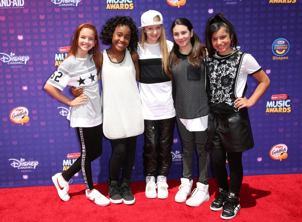 L2M;<br>2016 Radio Disney Music Awards - Arrivals