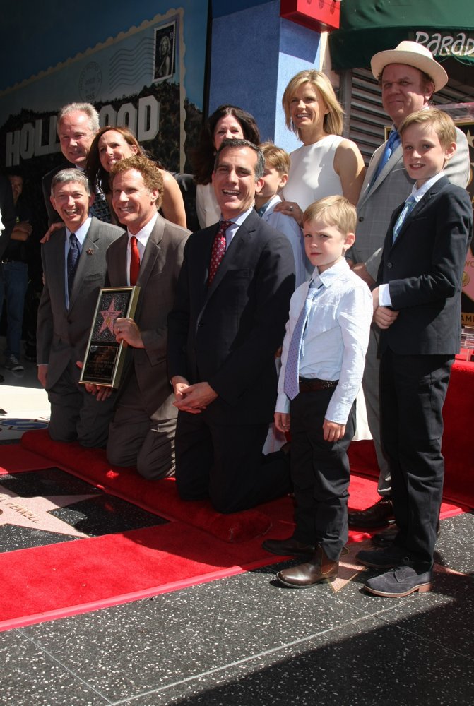 Tom LaBonge;Leron Gubler;Molly Shannon;Will Ferrell;Eric Garcetti;Mattias Paulin Ferrell;Viveca Paulin;Axel Paulin Ferrell;John C. Reilly;Magnus Pauli<br>Will Ferrell Walk of Fame Star Ceremony