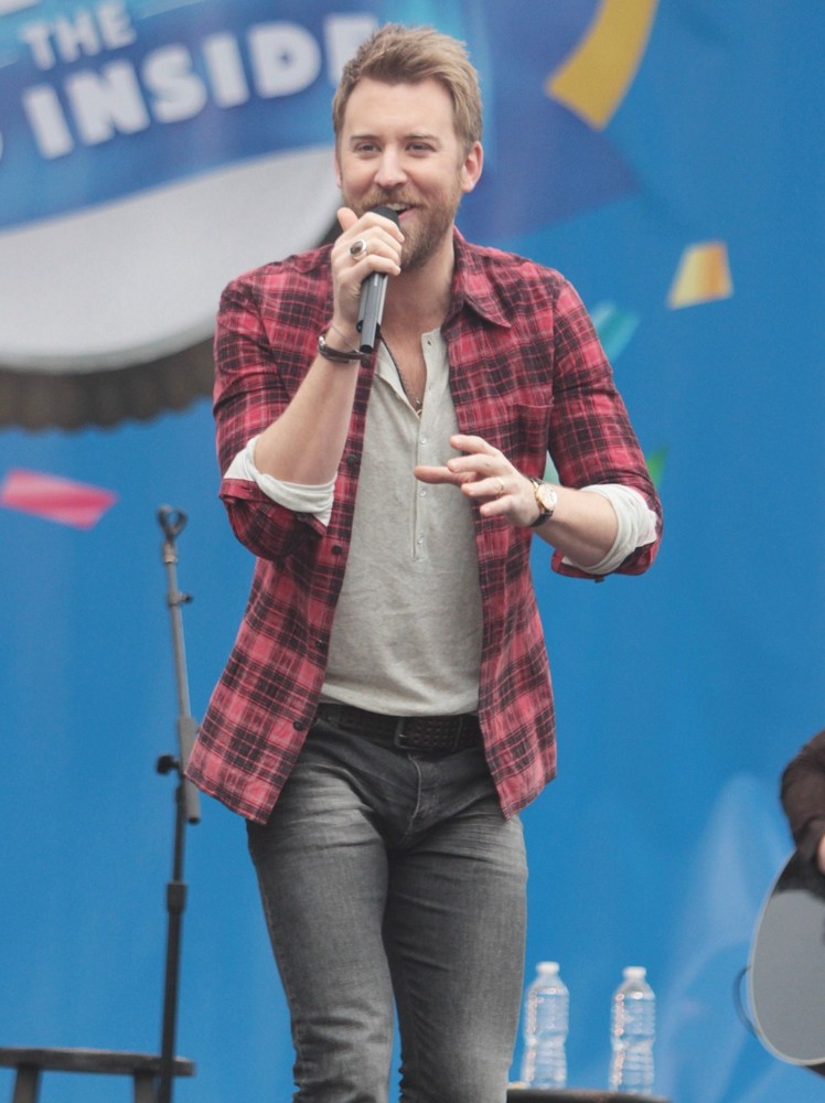 Charles Kelley;Lady Antebellum;<br>Lady Antebellum Perform to Celebrate The 100th Anniversary of Oreo Cookies