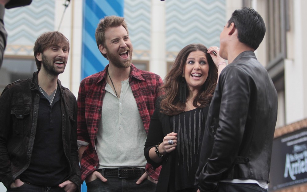 Lady Antebellum;<br>Lady Antebellum Perform to Celebrate The 100th Anniversary of Oreo Cookies
