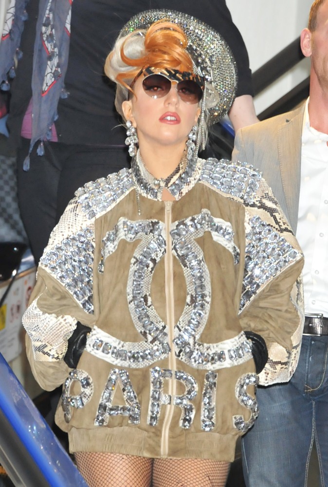 Lady GaGa;<br>Lady GaGa Arrives at Narita International Airport to Catch A Flight