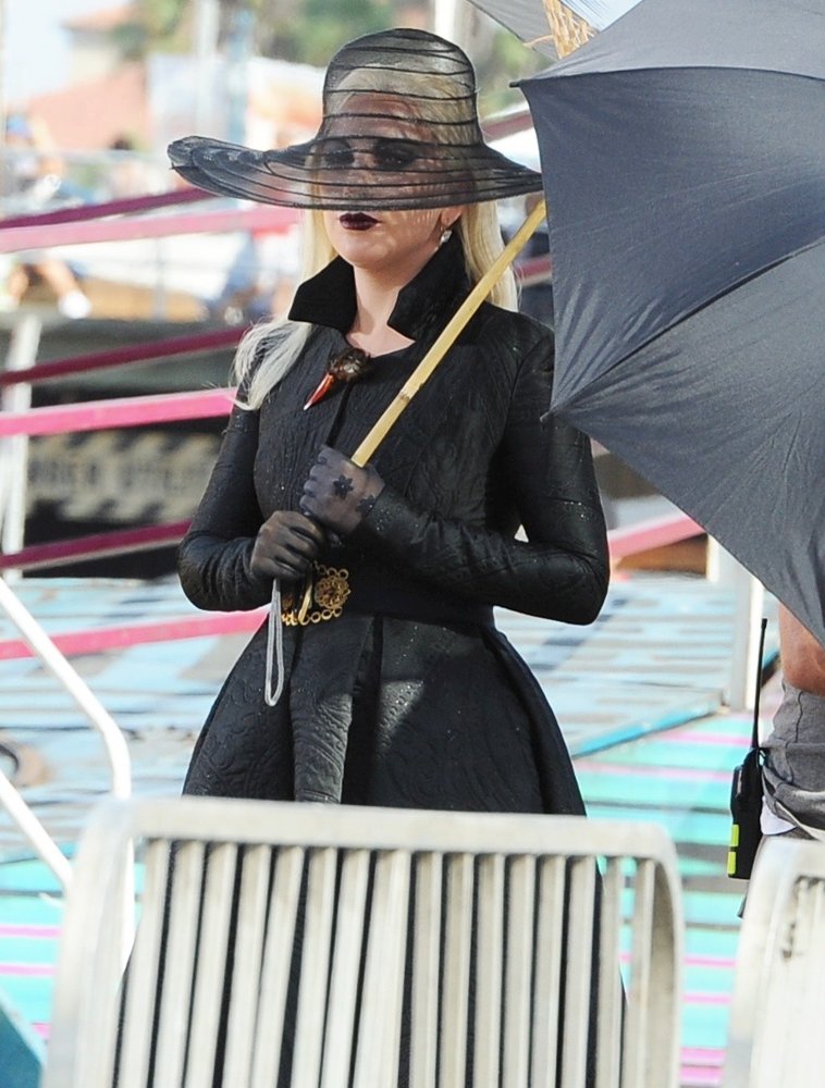 Lady GaGa;<br>Lady GaGa Dress in All Black for A Beach Carnival Scene American Horror Story: Hotel
