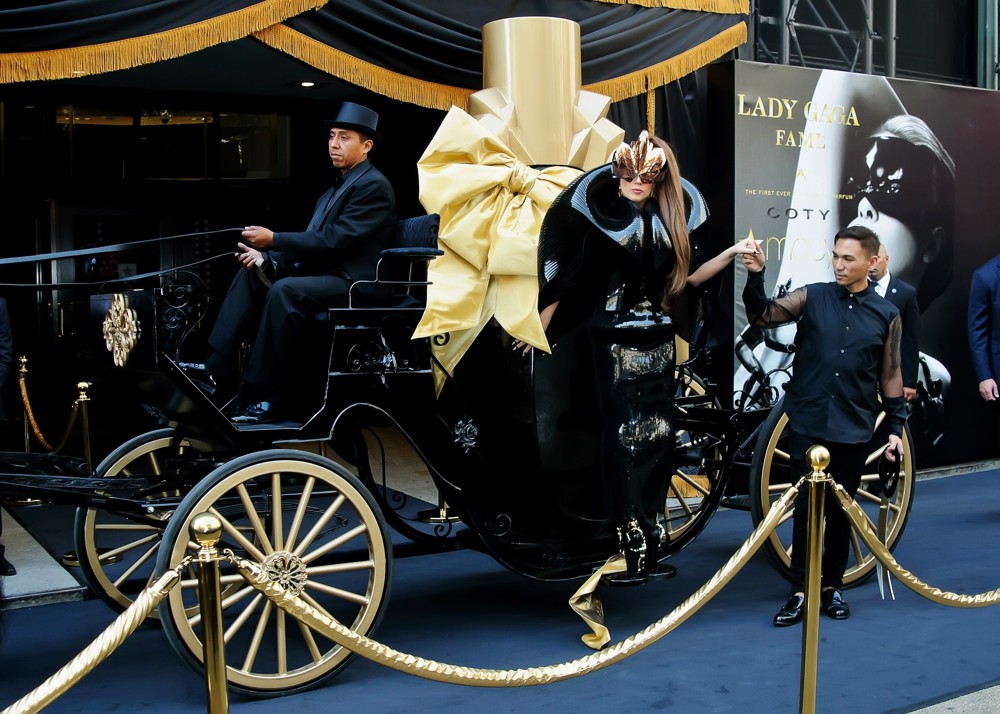 Lady GaGa;<br>Lady GaGa Arrives for Her Fame Fragrance Launch in A Horse-Drawn Carriage