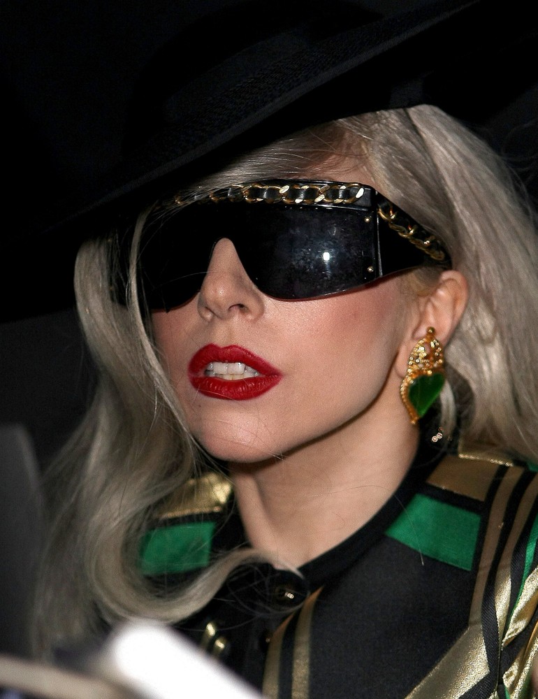 Lady GaGa;<br>Lady GaGa Leaving The ITV Studios Wearing A Large Black Hat
