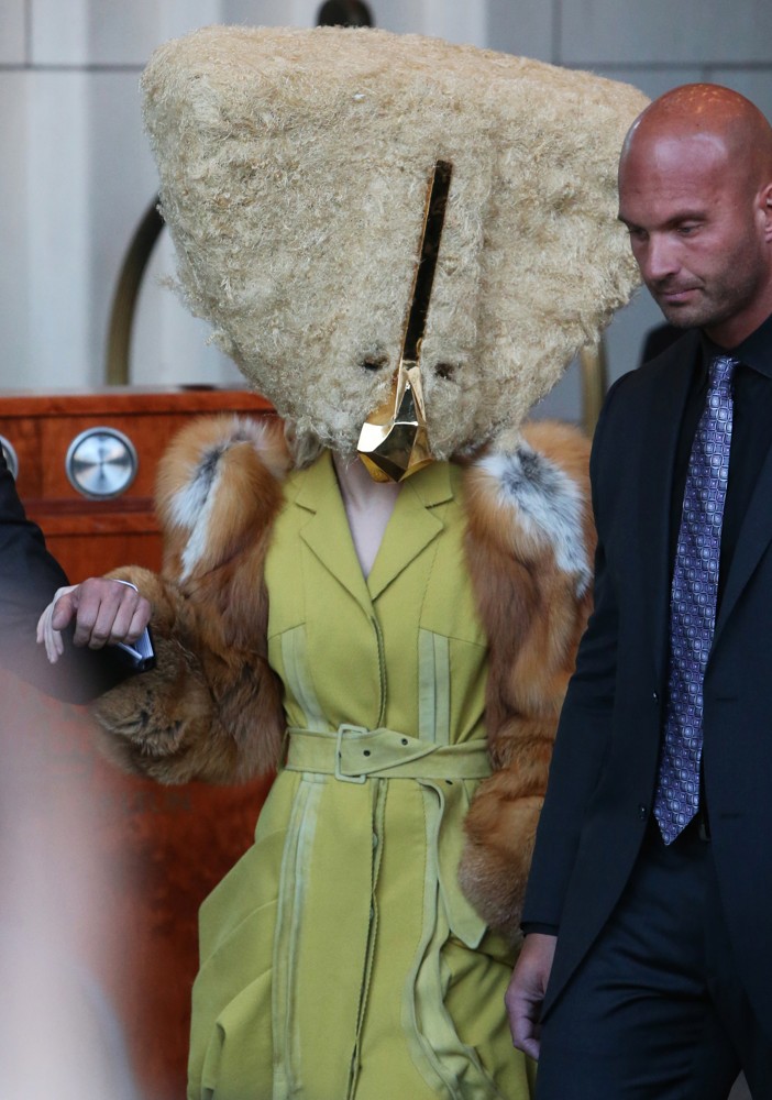 Lady GaGa;<br>Lady GaGa Leaving Ritz Carlton Hotel Wearing A Funny Hat