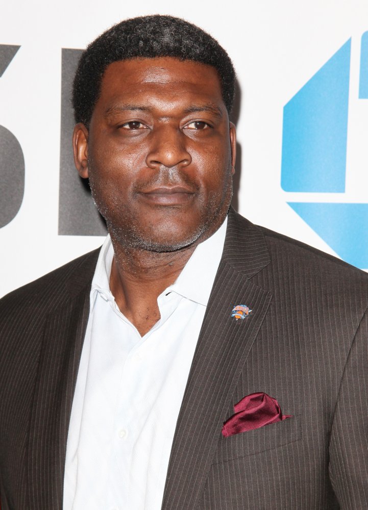 Larry Johnson;<br>New York Knicks Roll Out The Blue Carpet