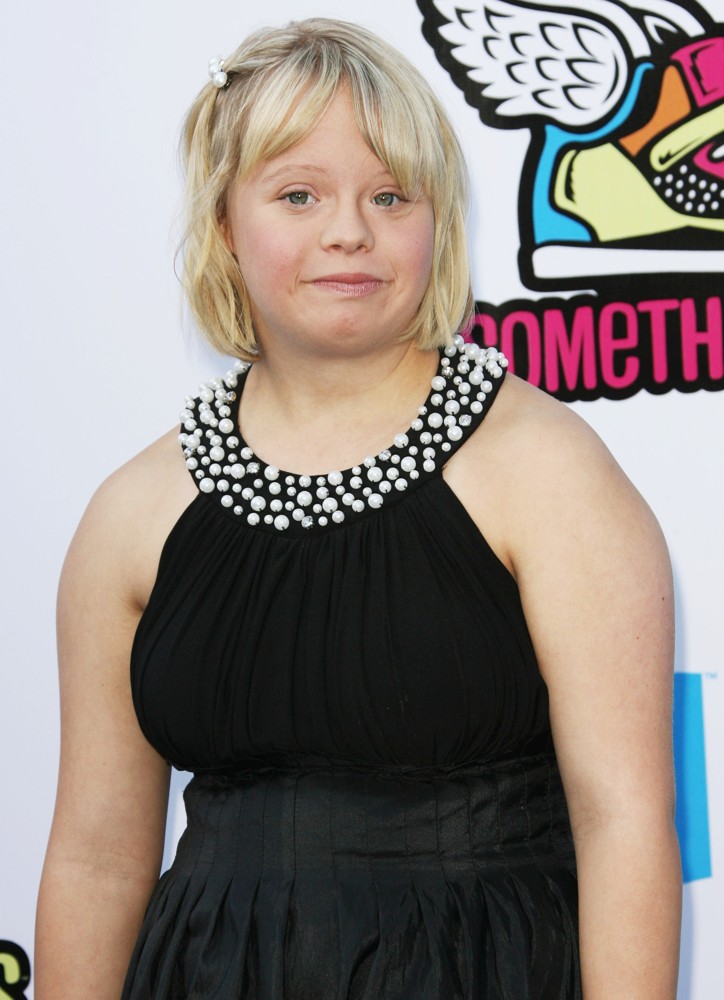 Lauren Potter;<br>2011 Do Something Awards - Arrivals