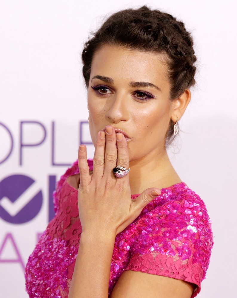 Lea Michele;<br>People's Choice Awards 2013 - Red Carpet Arrivals