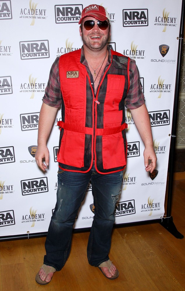 Lee Brice Picture 11 - The Academy of Country Music Awards 2011 - Arrivals