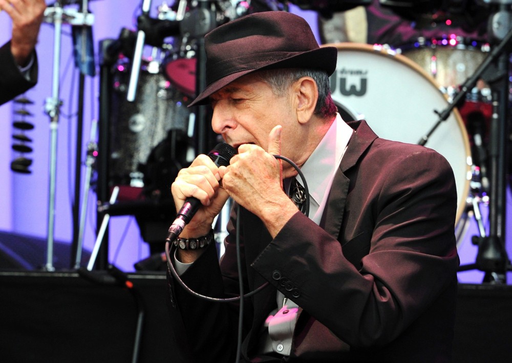Leonard Cohen;<br>Leonard Cohen Performs for A Live Audience