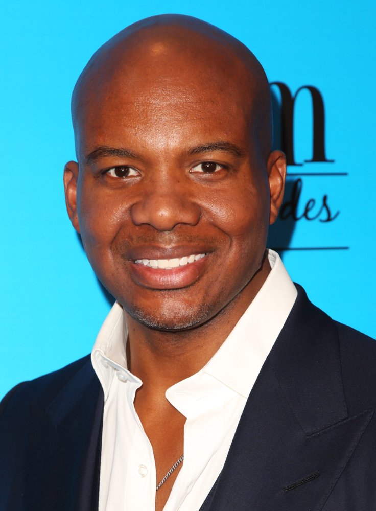 Leonard Roberts;<br>Mom Celebrates 100 Episodes