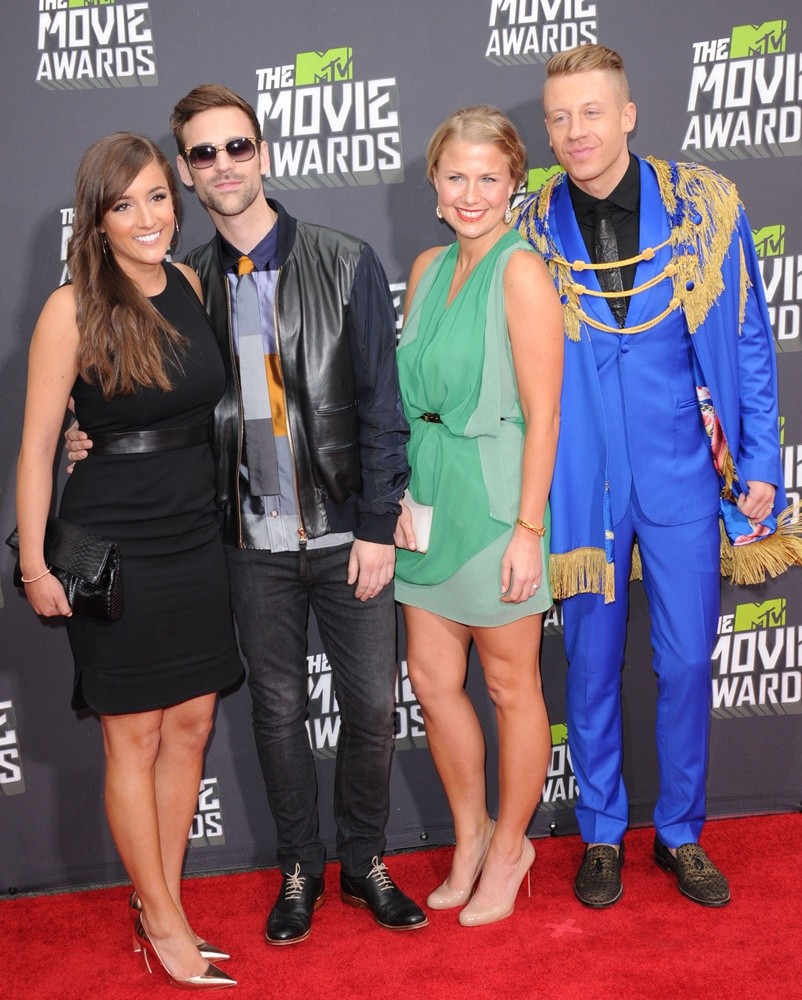 Macklemore;Ryan Lewis;<br>2013 MTV Movie Awards - Arrivals