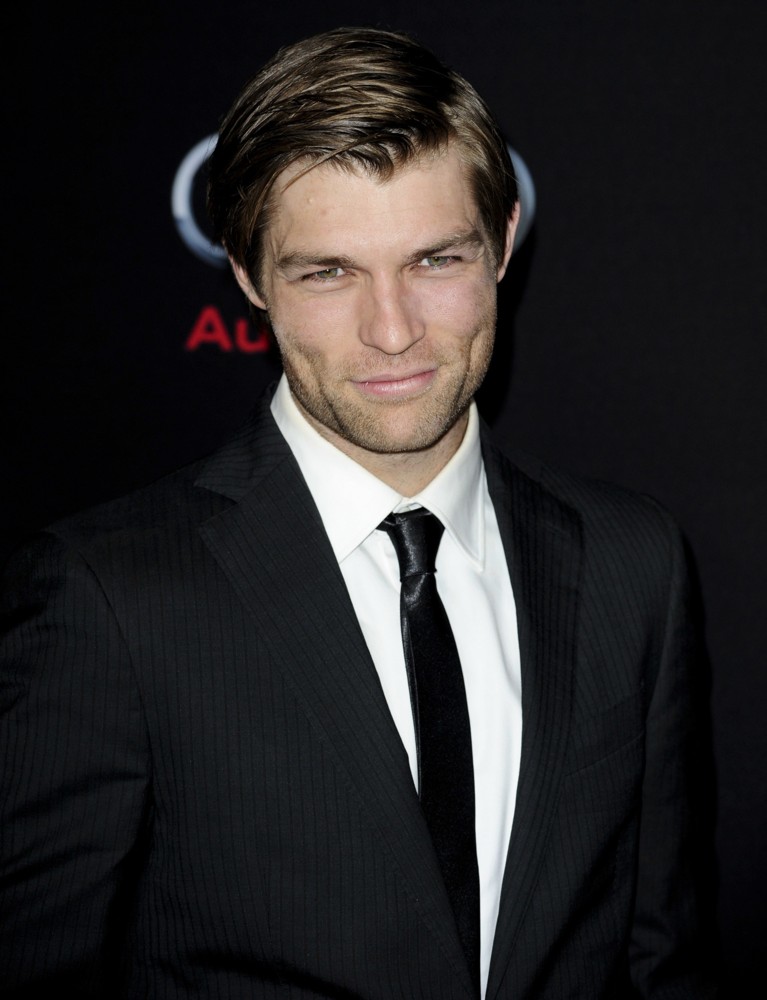 Liam Mcintyre Net Worth.