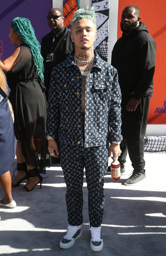 lil pump vma outfit lil pump picture 8 2018 mtv video music awards arrivals lil pump vma outfit lil pump picture 8 2018 mtv video music awards arrivals