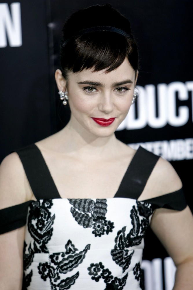 Lily Collins;<br>The Premiere of Abduction - Arrivals