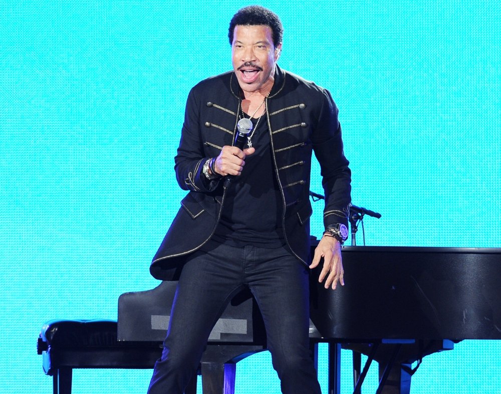 Lionel Richie Picture 73 Lionel Richie Performing Live in Concert