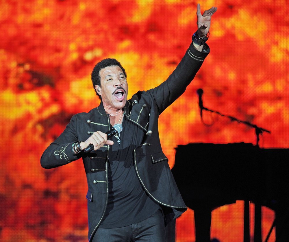 Lionel Richie Picture 68 Lionel Richie Performing Live in Concert