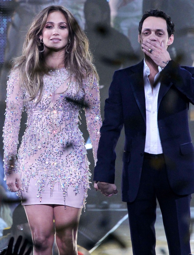 Jennifer Lopez;Marc Anthony;<br>Q Viva Show