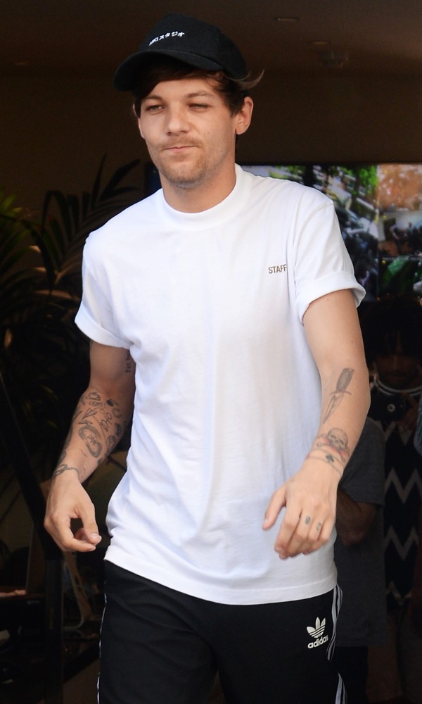 Louis Tomlinson Leaves Sarm Studios